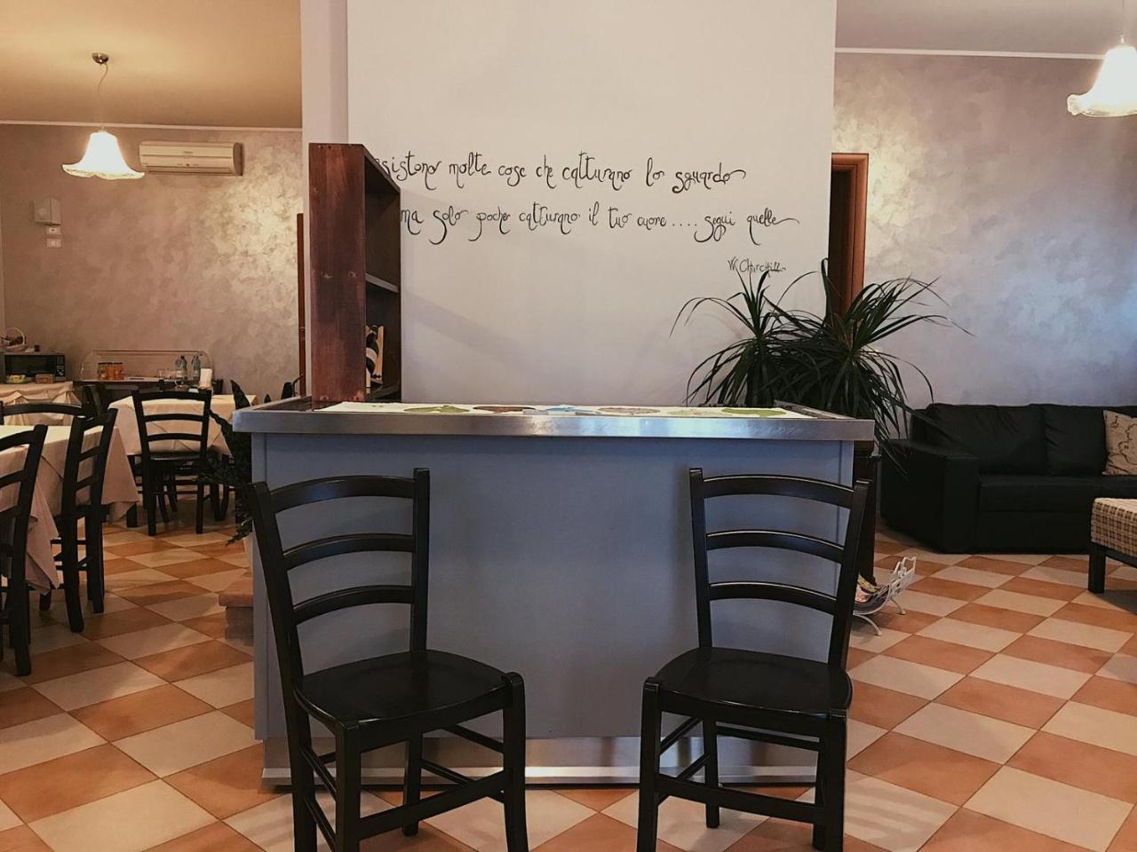 Hotel Opera' Moscufo 外观 照片